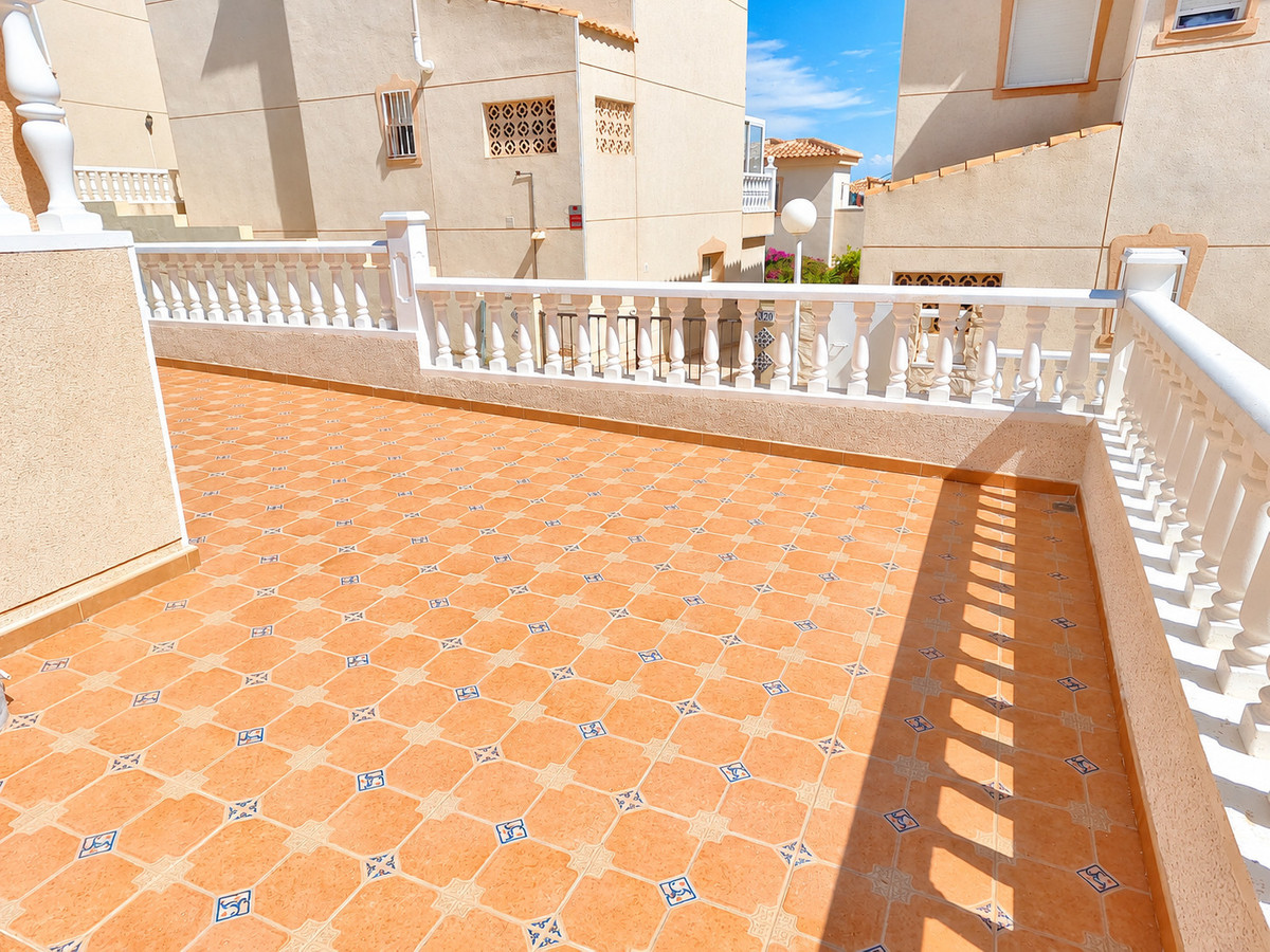 Se vende Villa - Chalet de 3 dormitorios en Costa Blanca, Alicante, España