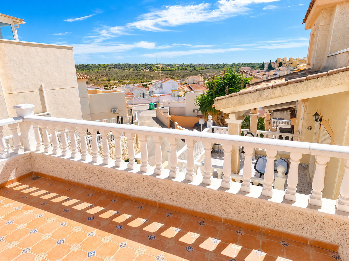 Se vende Villa - Chalet de 3 dormitorios en Costa Blanca, Alicante, España