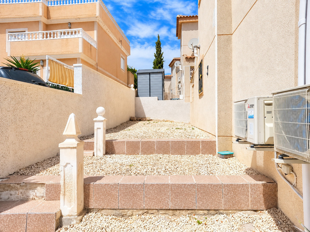 Se vende Villa - Chalet de 3 dormitorios en Costa Blanca, Alicante, España