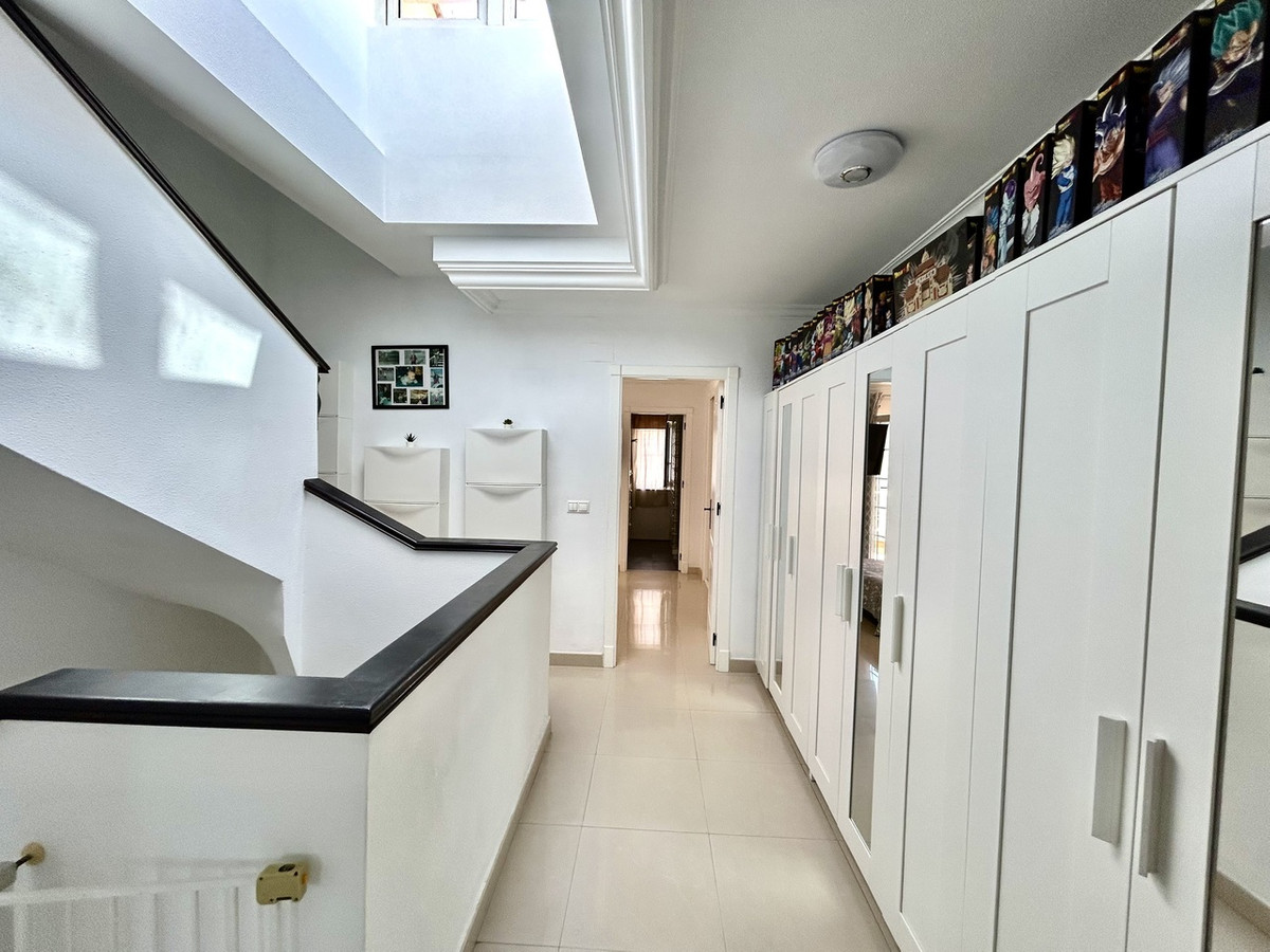 4 Bed Townhouse for sale in Heredades Costa Blanca, Alicante, Spain