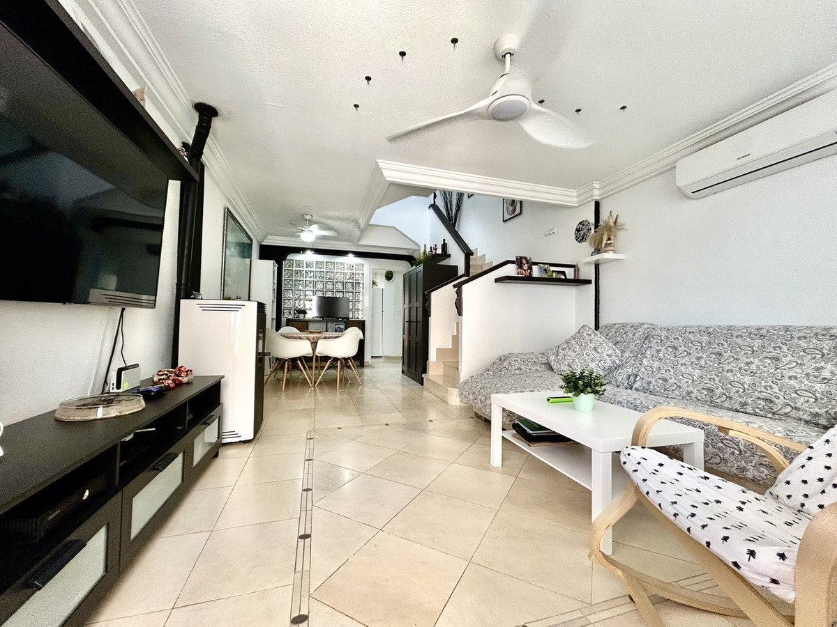 4 Bed Townhouse for sale in Heredades Costa Blanca, Alicante, Spain