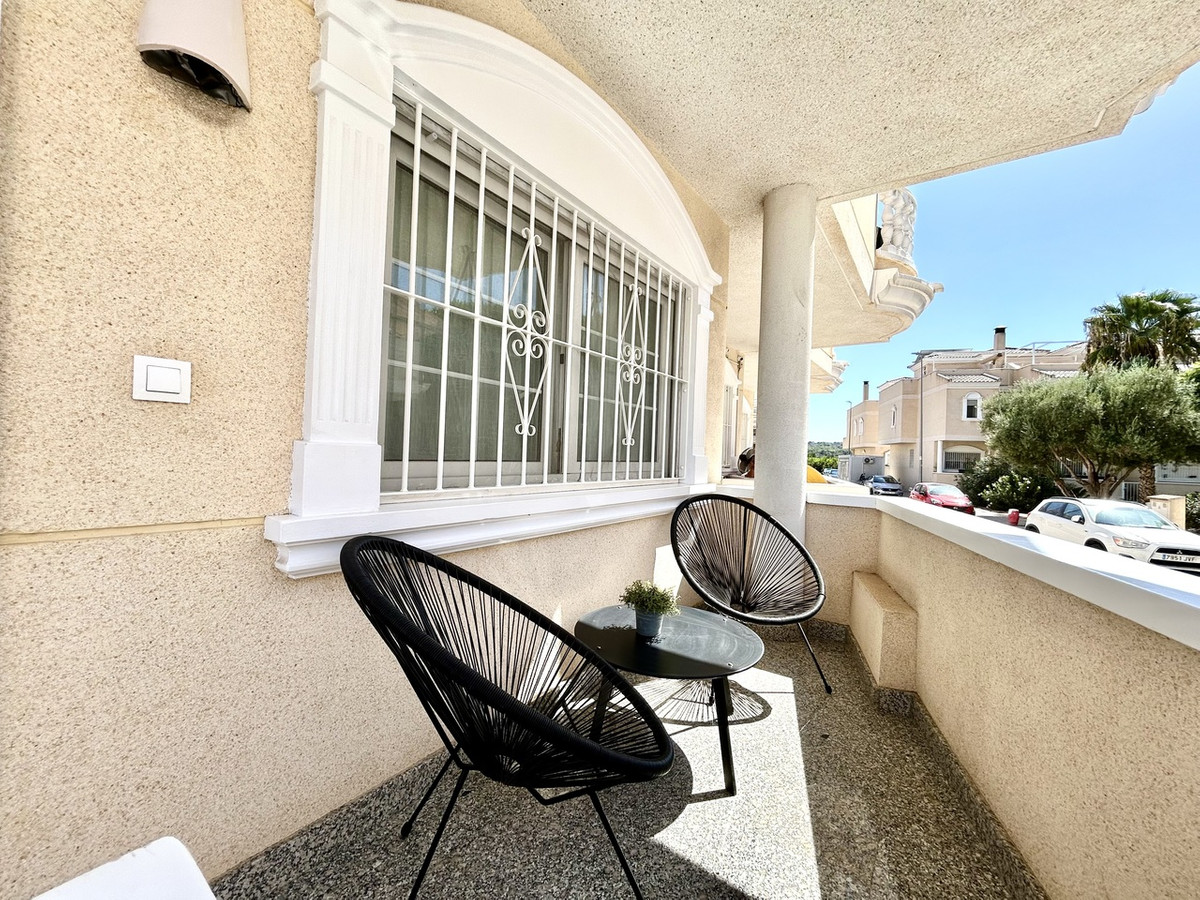 4 Bed Townhouse for sale in Heredades Costa Blanca, Alicante, Spain