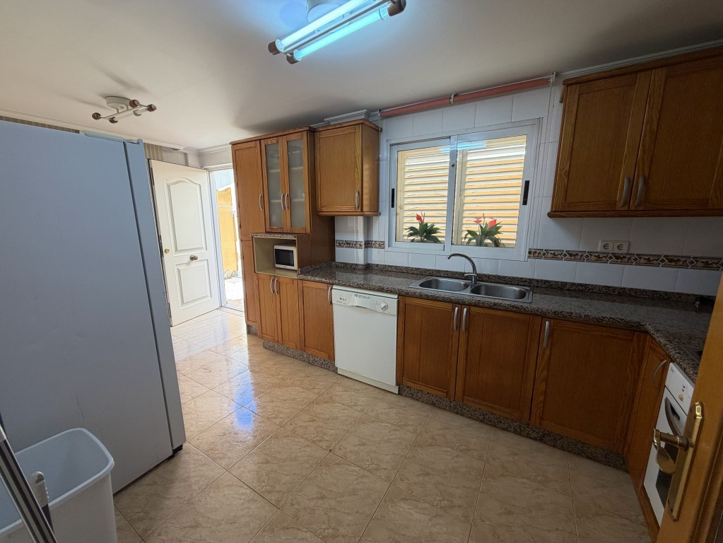 Se vende Adosada de 3 dormitorios en Costa Blanca, Alicante, España