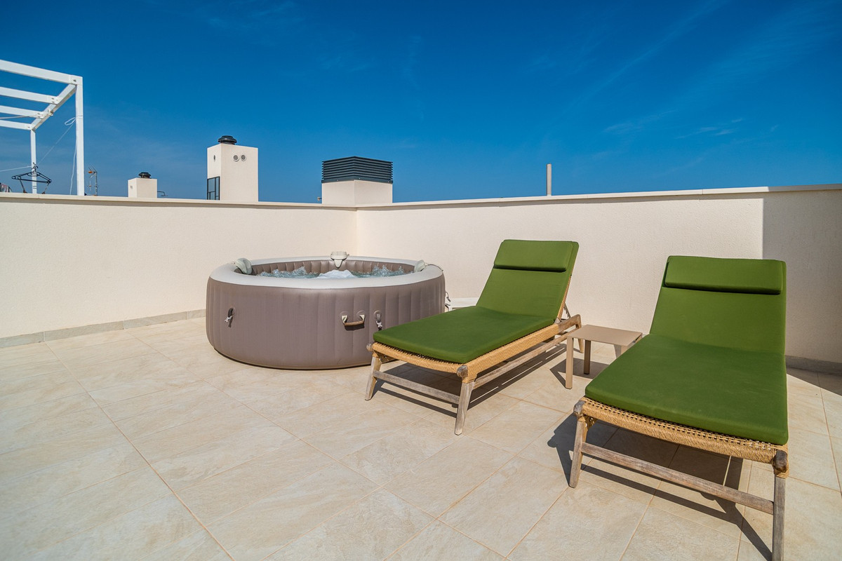 Se vende Ático de 2 dormitorios en Costa Blanca, Alicante, España