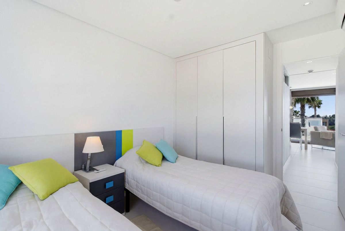Se vende Apartamento Planta Media de 2 dormitorios en Costa Blanca, Alicante, España