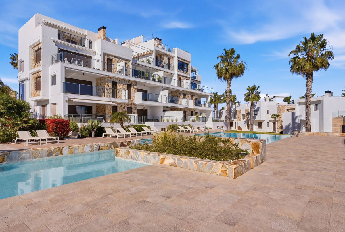 Se vende Apartamento Planta Media de 2 dormitorios en Costa Blanca, Alicante, España