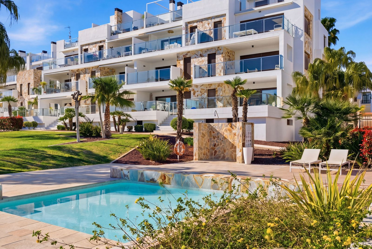 Se vende Apartamento Planta Media de 2 dormitorios en Costa Blanca, Alicante, España