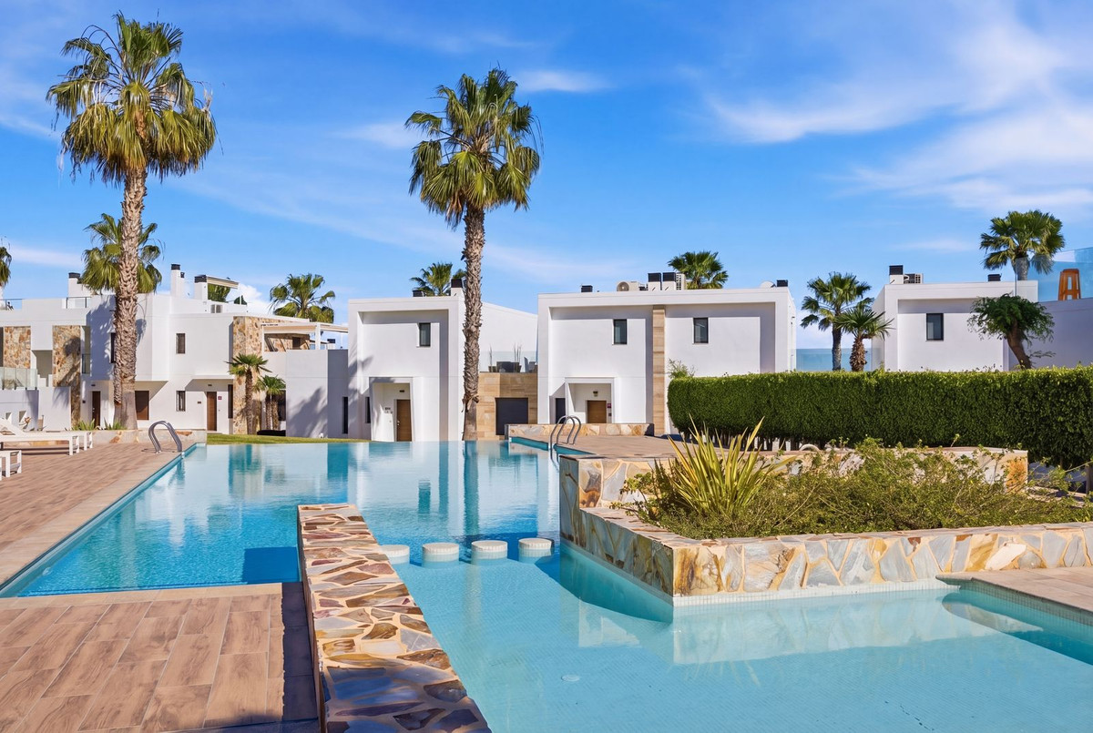 Se vende Apartamento Planta Media de 2 dormitorios en Costa Blanca, Alicante, España
