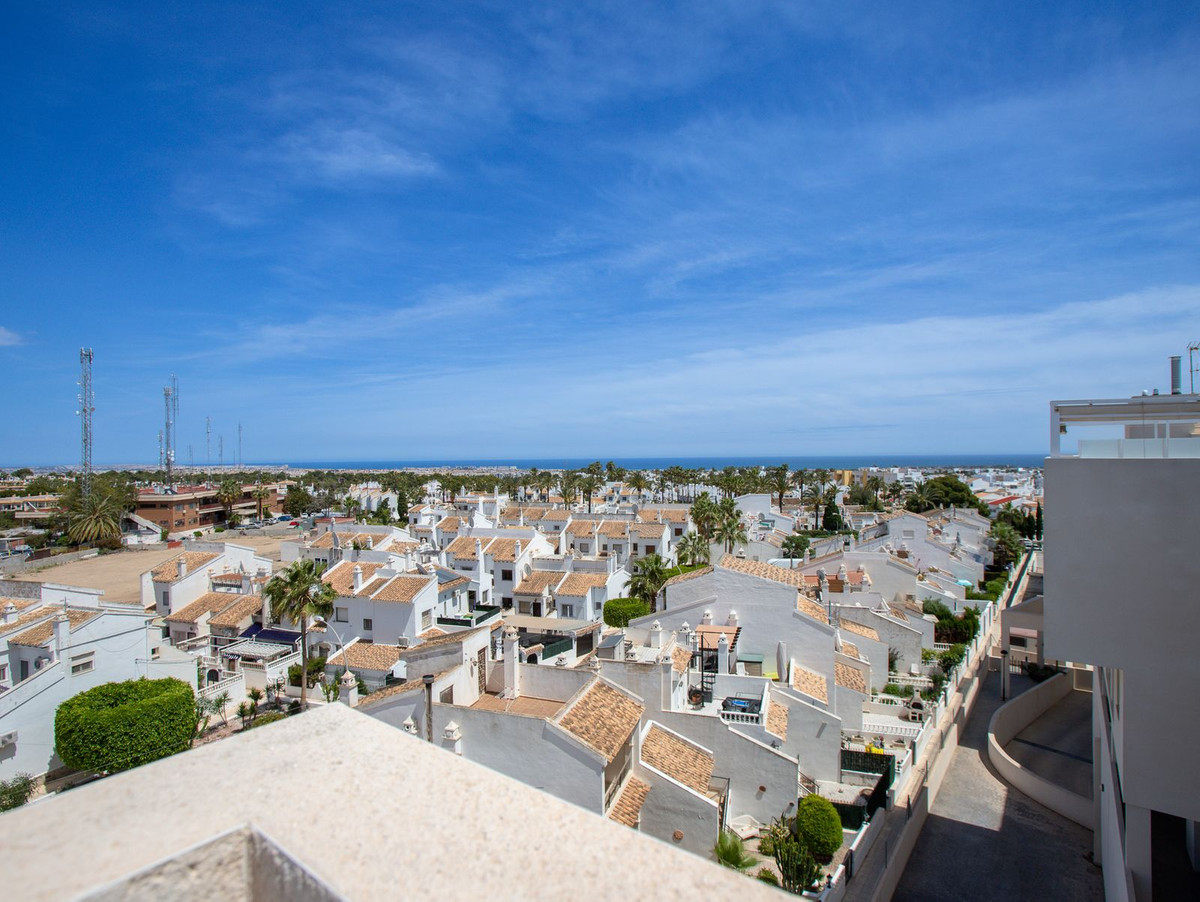 2 Bed Apartment for sale in Villamartin Costa Blanca, Alicante, Spain