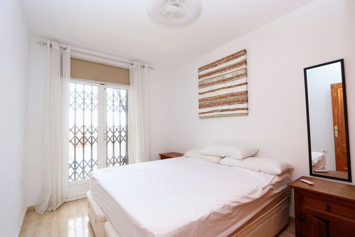 Se vende Pareada de 3 dormitorios en Costa Blanca, Alicante, España