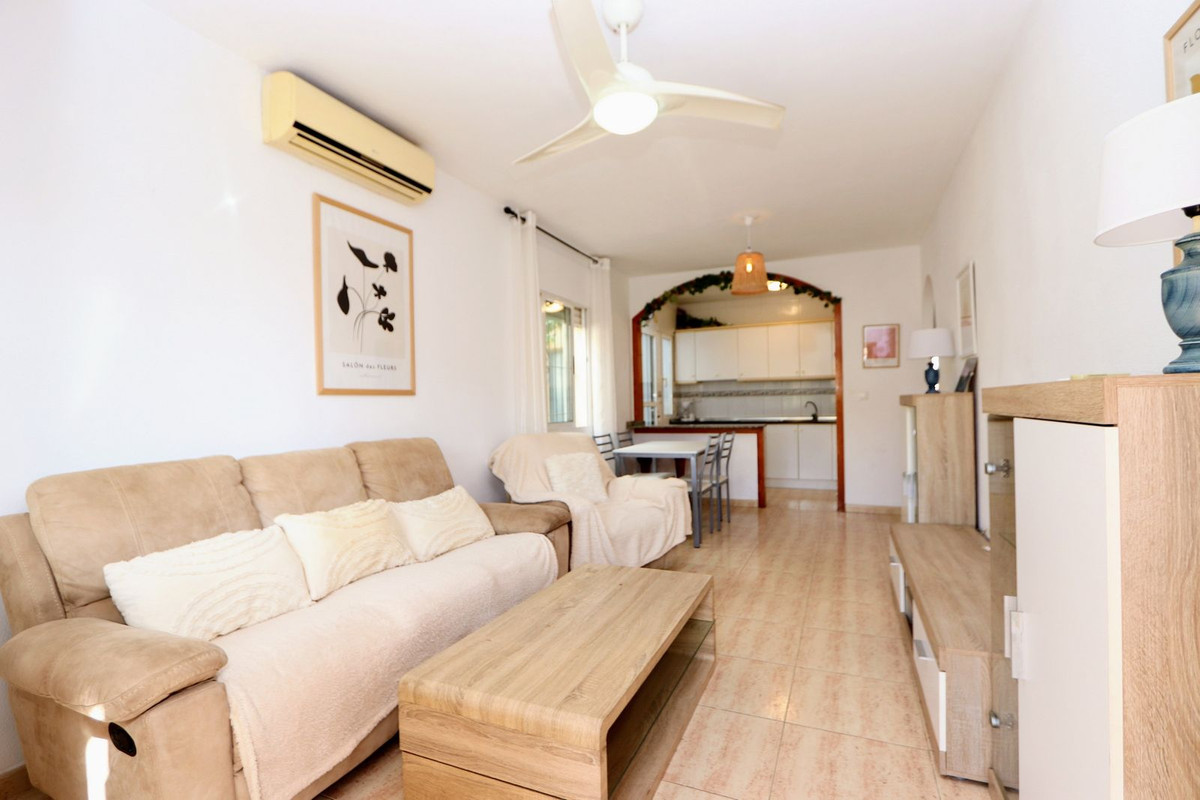 Se vende Pareada de 3 dormitorios en Costa Blanca, Alicante, España