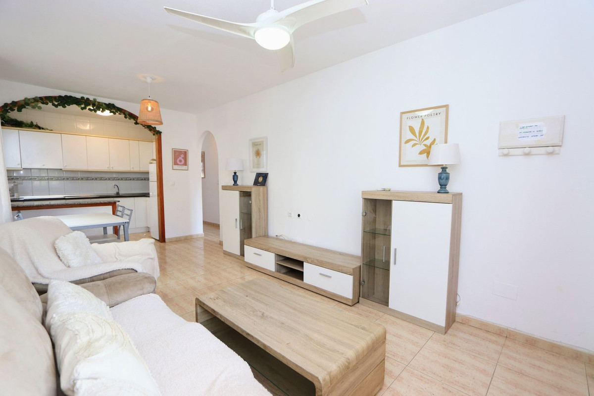 Se vende Pareada de 3 dormitorios en Costa Blanca, Alicante, España
