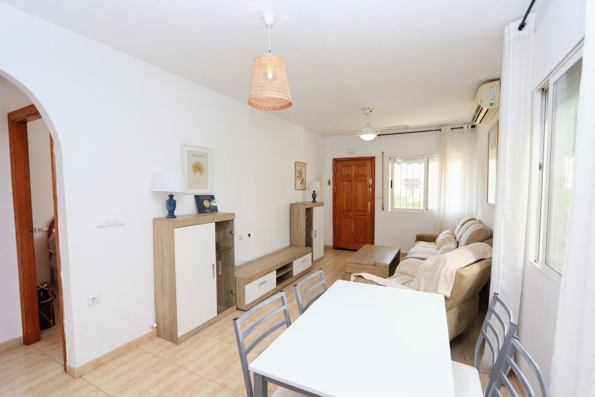Se vende Pareada de 3 dormitorios en Costa Blanca, Alicante, España