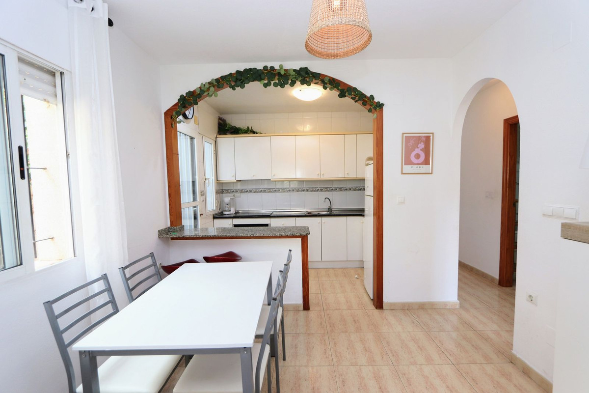 Se vende Pareada de 3 dormitorios en Costa Blanca, Alicante, España