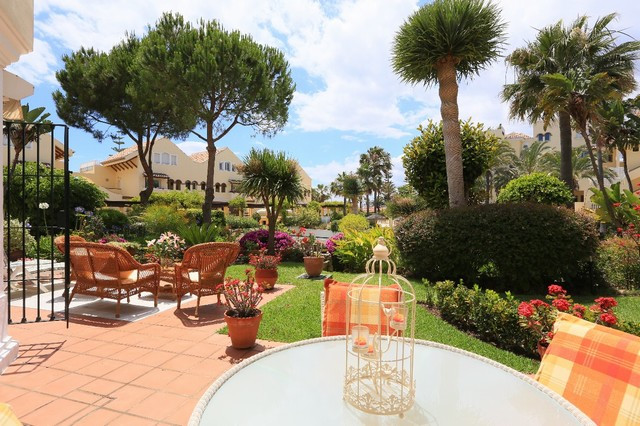 2 Bed Apartment for sale in Elviria Costa Del Sol, Málaga, Spain