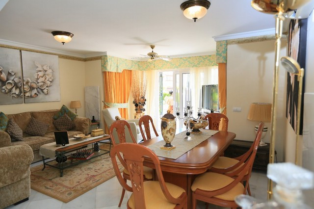 2 Bed Apartment for sale in Elviria Costa Del Sol, Málaga, Spain