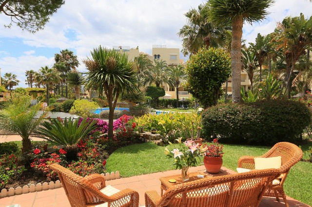 2 Bed Apartment for sale in Elviria Costa Del Sol, Málaga, Spain