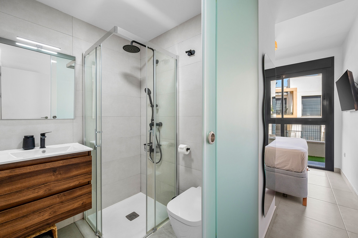 2 Bed Apartment for sale in Villamartin Costa Blanca, Alicante, Spain