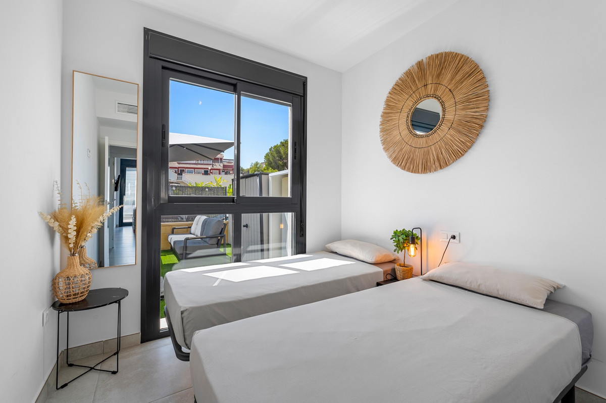 2 Bed Apartment for sale in Villamartin Costa Blanca, Alicante, Spain