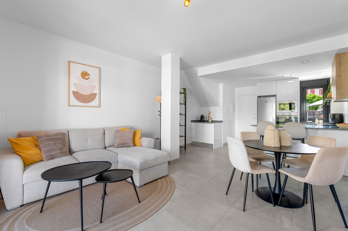 2 Bed Apartment for sale in Villamartin Costa Blanca, Alicante, Spain