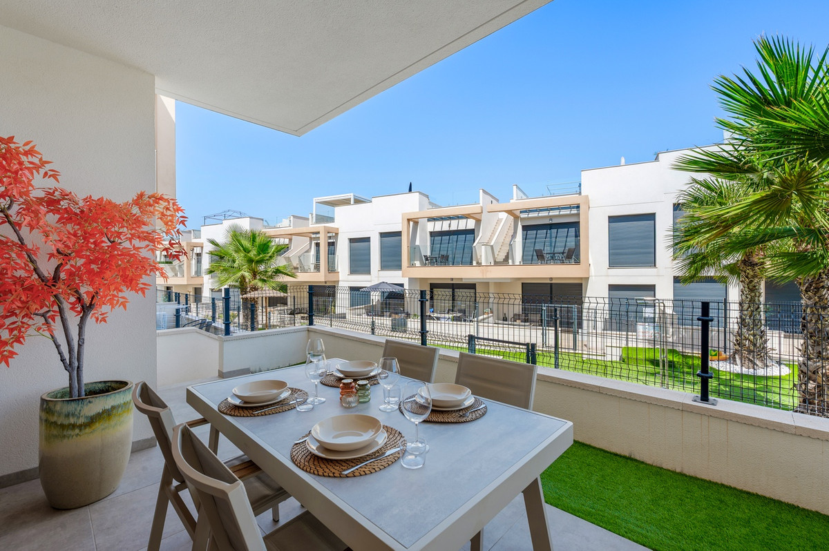 2 Bed Apartment for sale in Villamartin Costa Blanca, Alicante, Spain