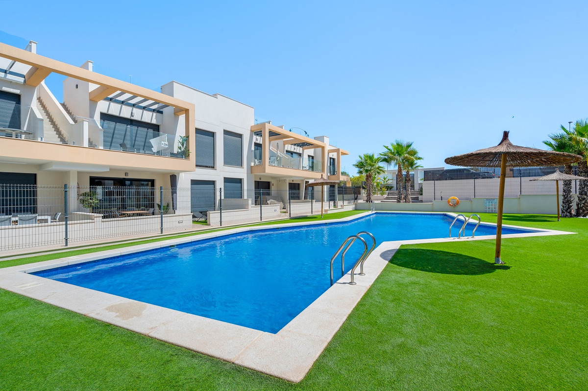 2 Bed Apartment for sale in Villamartin Costa Blanca, Alicante, Spain