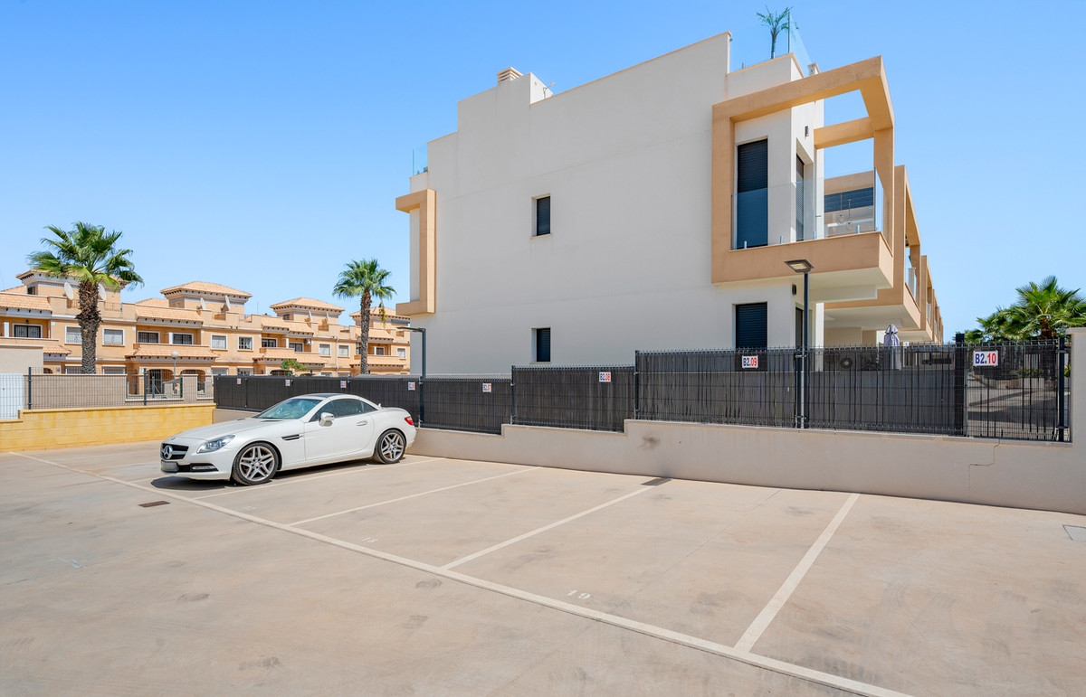 2 Bed Apartment for sale in Villamartin Costa Blanca, Alicante, Spain