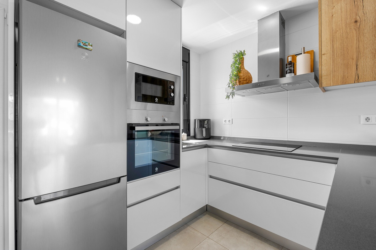 2 Bed Apartment for sale in Villamartin Costa Blanca, Alicante, Spain