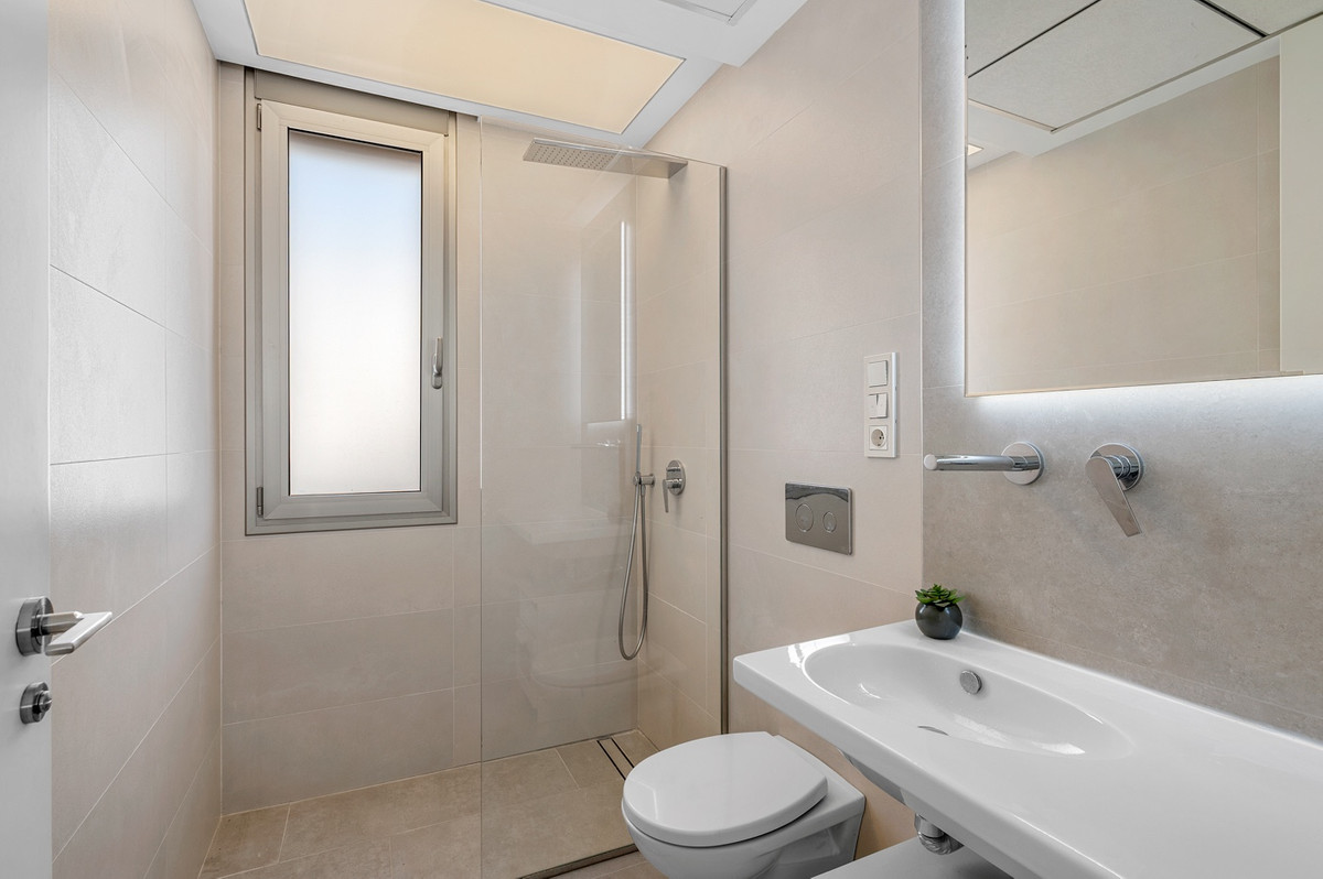 Se vende Villa - Chalet de 3 dormitorios en Costa Blanca, Alicante, España