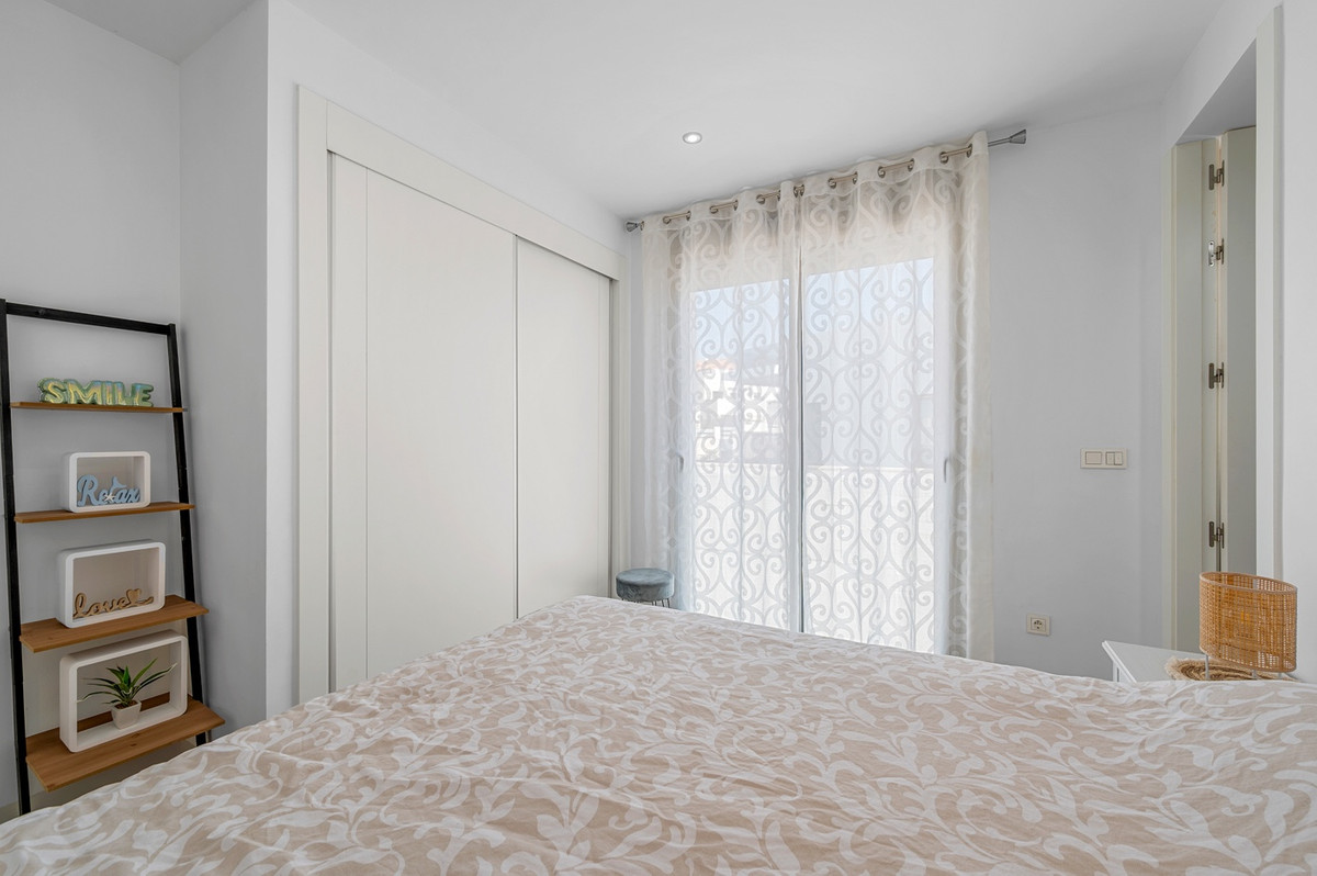 Se vende Villa - Chalet de 3 dormitorios en Costa Blanca, Alicante, España