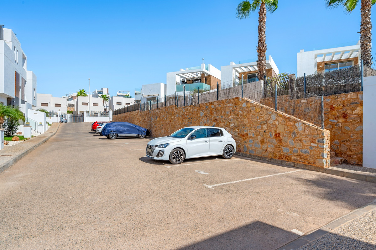 Se vende Villa - Chalet de 3 dormitorios en Costa Blanca, Alicante, España