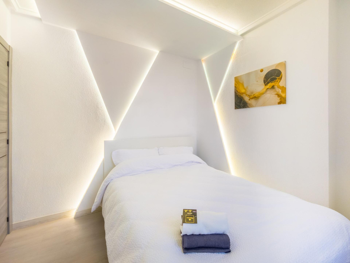 3 Bed Apartment for sale in Parque De Las Naciones Costa Blanca, Alicante, Spain