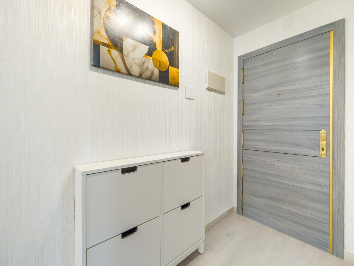 3 Bed Apartment for sale in Parque De Las Naciones Costa Blanca, Alicante, Spain