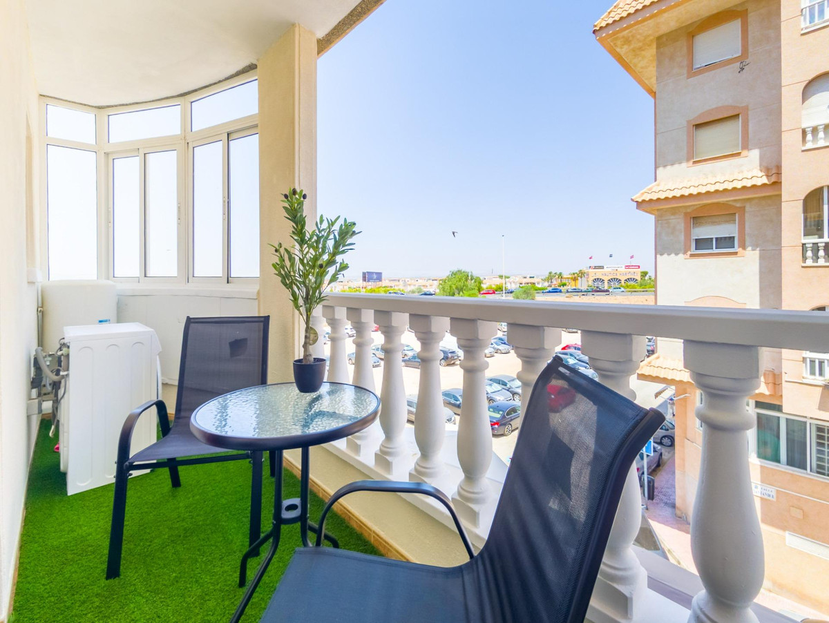 3 Bed Apartment for sale in Parque De Las Naciones Costa Blanca, Alicante, Spain