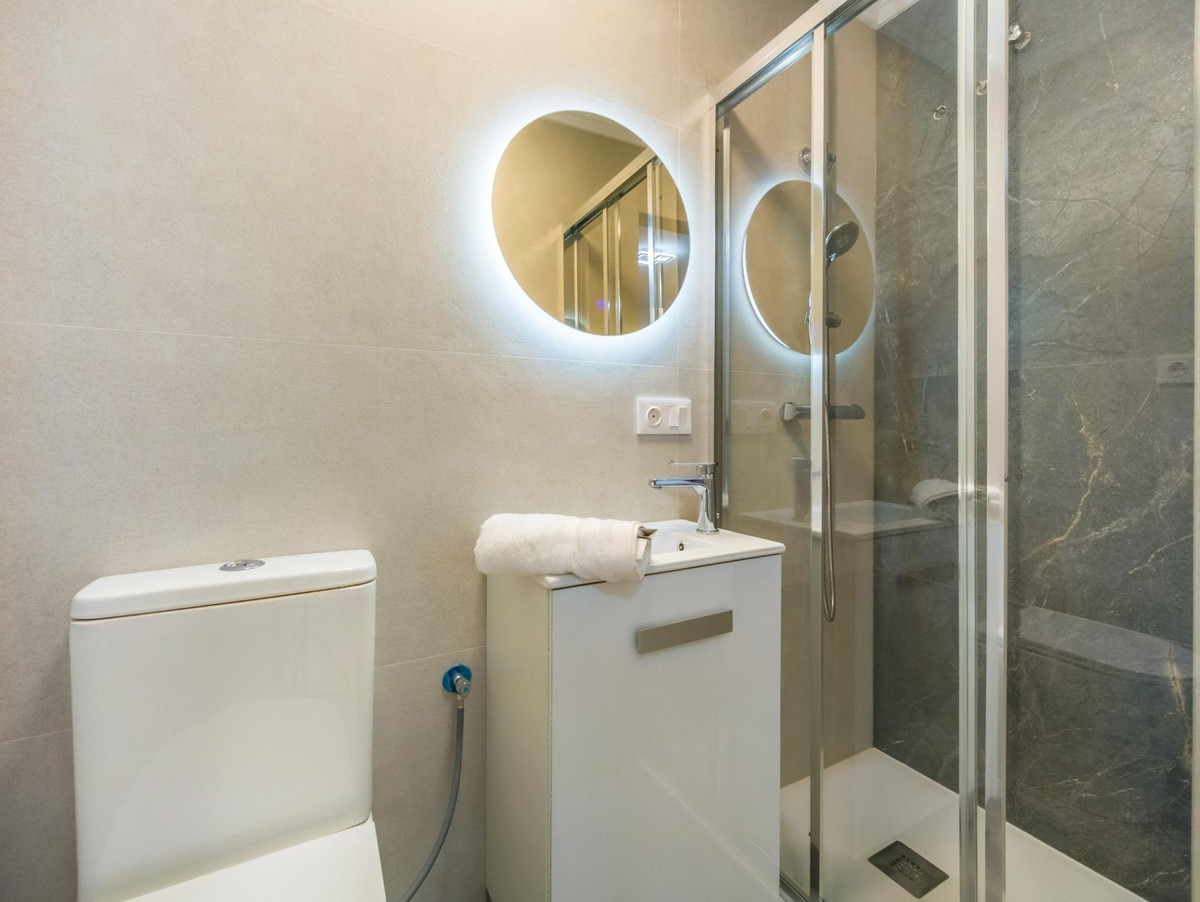 3 Bed Apartment for sale in Parque De Las Naciones Costa Blanca, Alicante, Spain