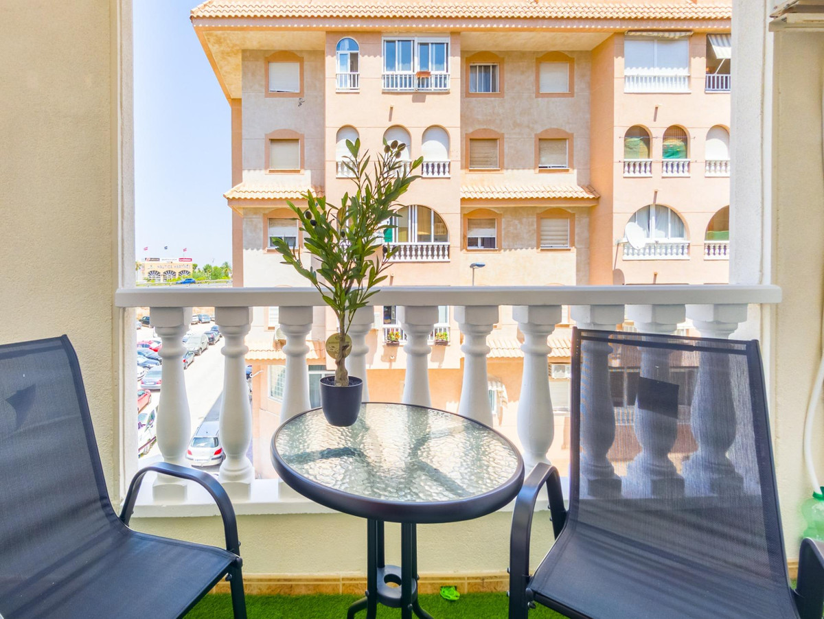 3 Bed Apartment for sale in Parque De Las Naciones Costa Blanca, Alicante, Spain