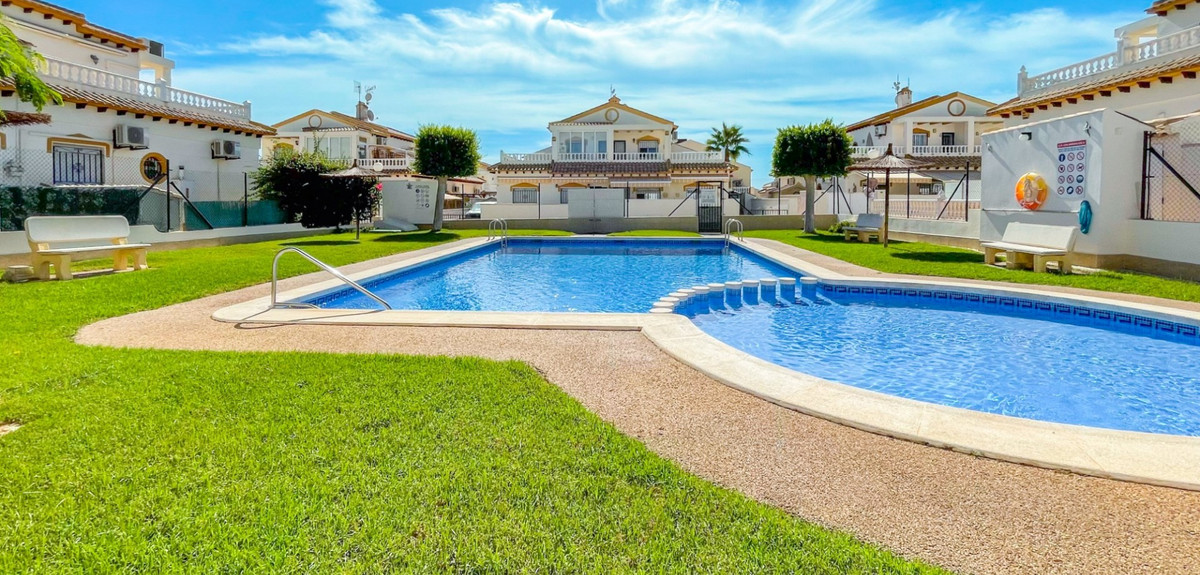 Se vende Adosada de 3 dormitorios en Costa Blanca, Alicante, España