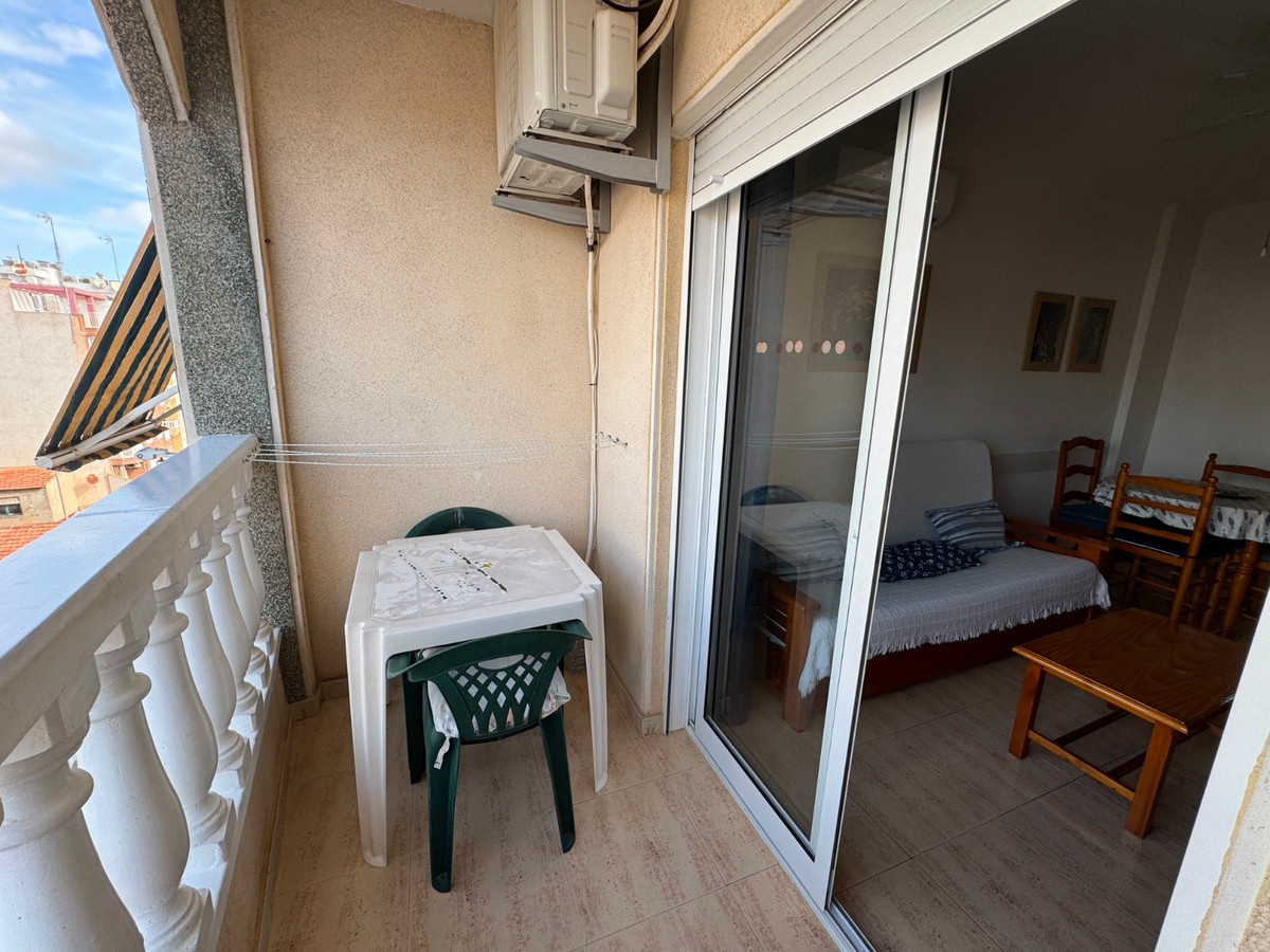 Se vende Apartamento Planta Media de 1 dormitorios en Costa Blanca, Alicante, España