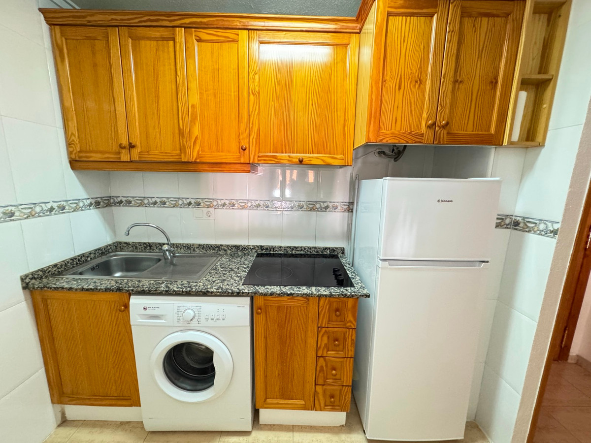 Se vende Apartamento Planta Media de 1 dormitorios en Costa Blanca, Alicante, España