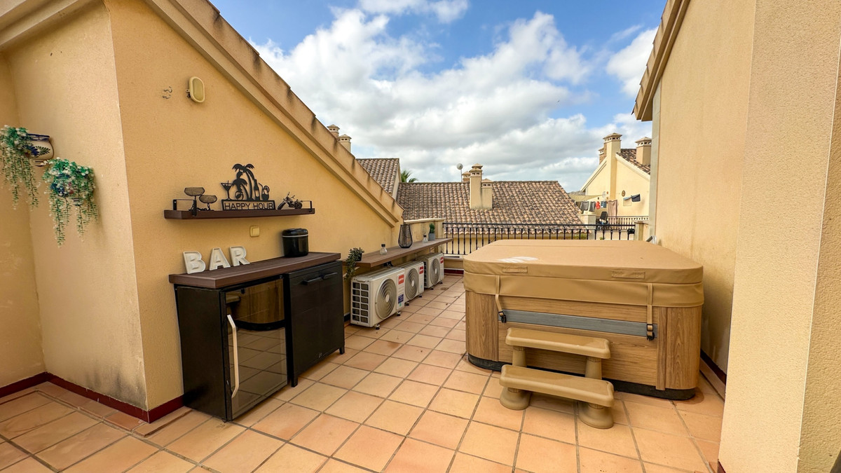 2 Bed Townhouse for sale in La Finca Golf Costa Blanca, Alicante, Spain