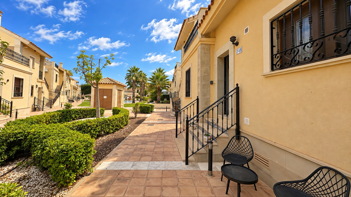 2 Bed Townhouse for sale in La Finca Golf Costa Blanca, Alicante, Spain