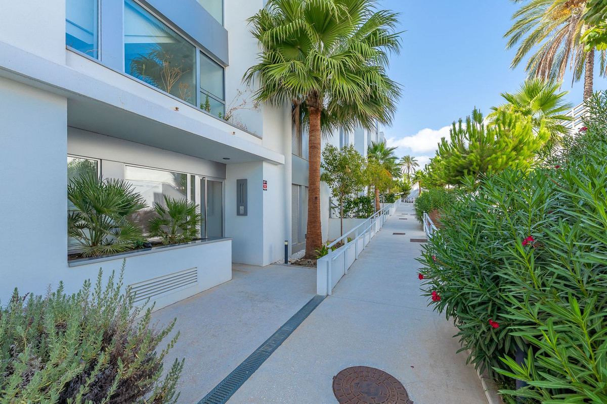 2 Bed Apartment for sale in Cancelada Costa Del Sol, Málaga, Spain