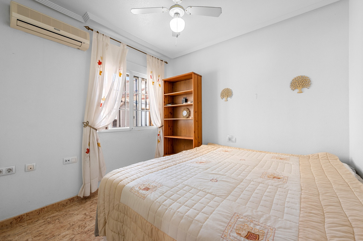 3 Bed Townhouse for sale in Guardamar Del Segura Costa Blanca, Alicante, Spain