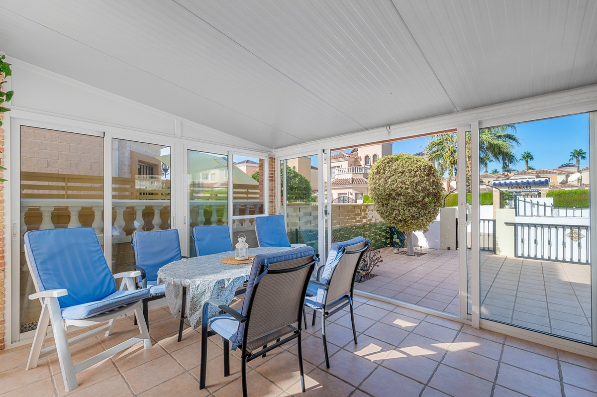 3 Bed Townhouse for sale in Guardamar Del Segura Costa Blanca, Alicante, Spain