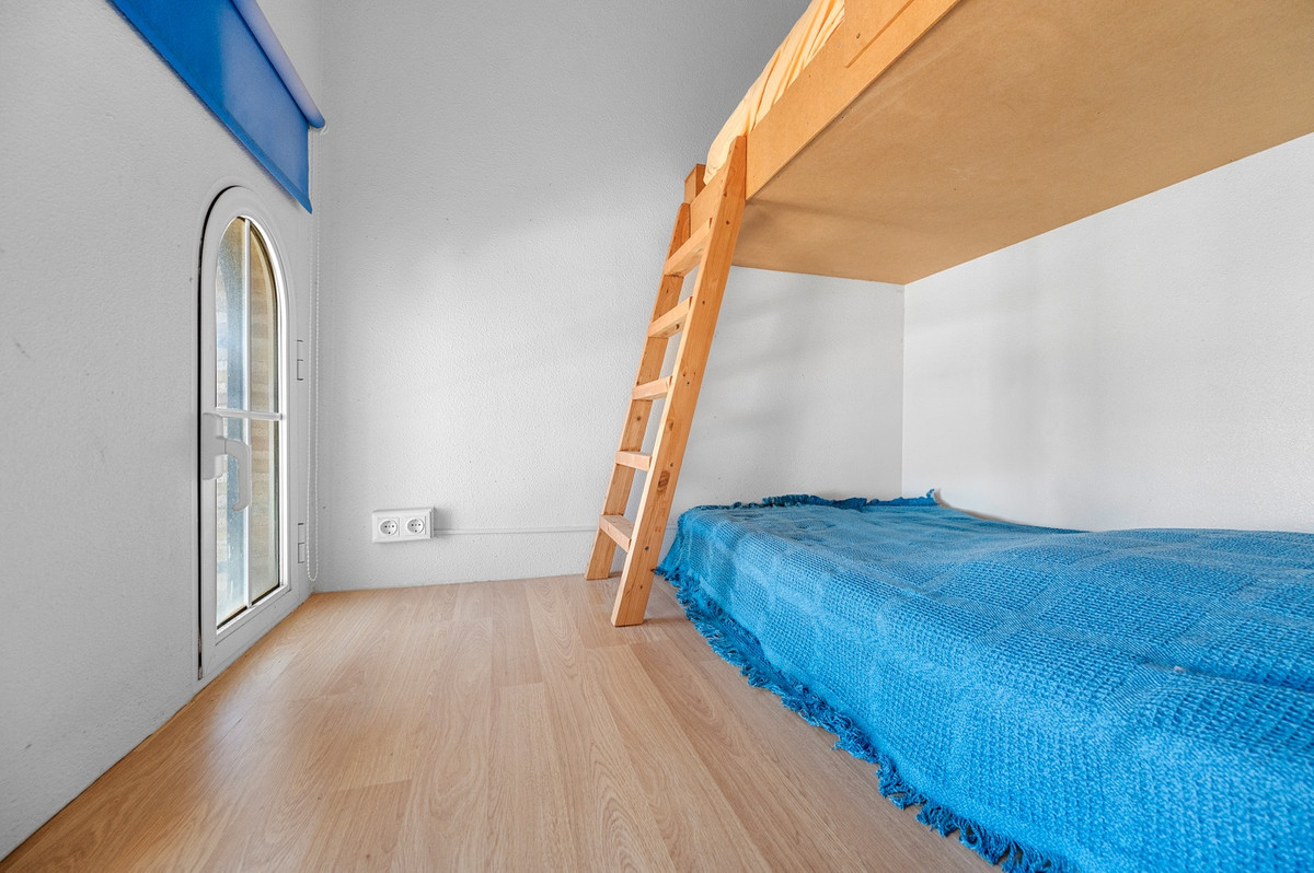 3 Bed Townhouse for sale in Guardamar Del Segura Costa Blanca, Alicante, Spain