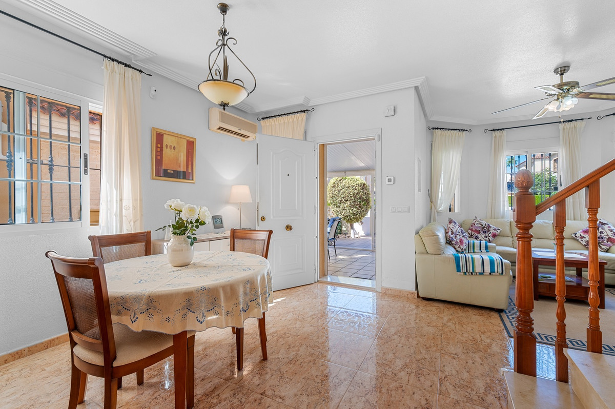 3 Bed Townhouse for sale in Guardamar Del Segura Costa Blanca, Alicante, Spain