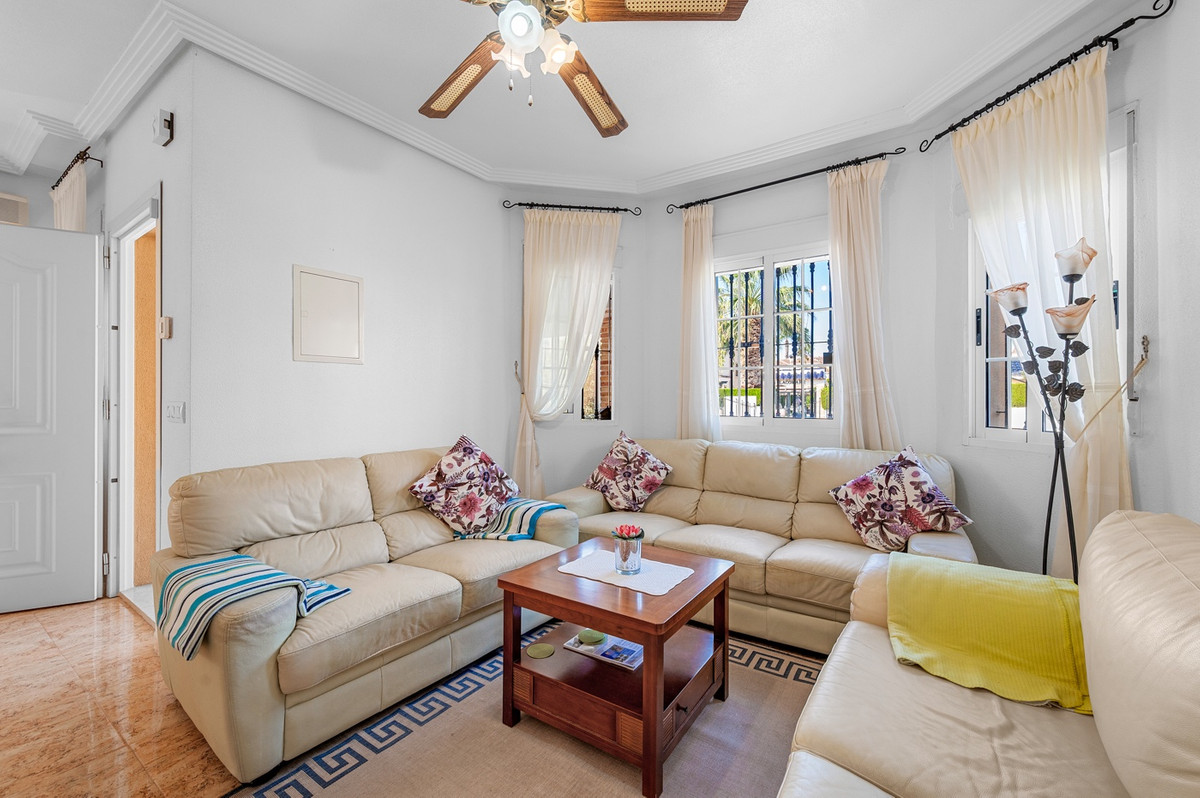 3 Bed Townhouse for sale in Guardamar Del Segura Costa Blanca, Alicante, Spain