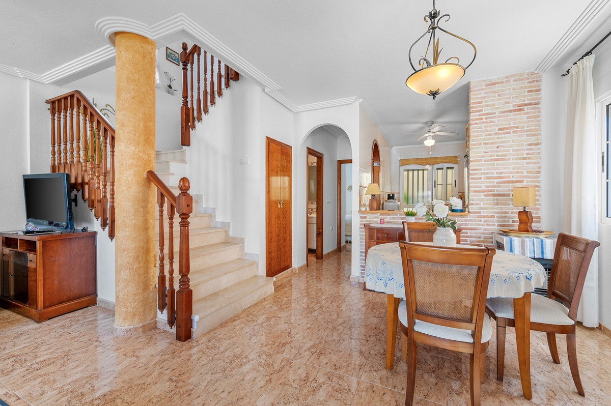 3 Bed Townhouse for sale in Guardamar Del Segura Costa Blanca, Alicante, Spain