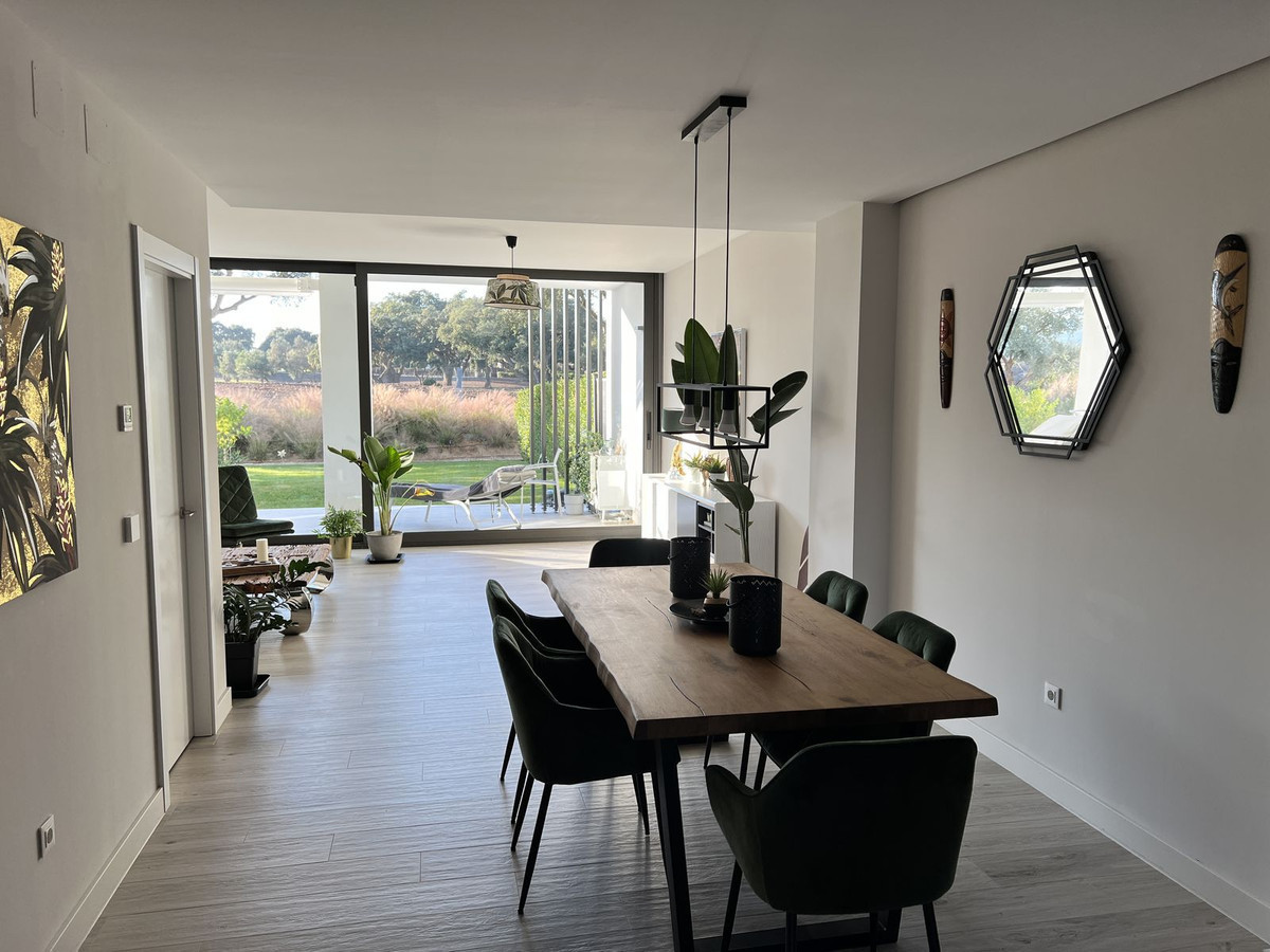 Se vende Pareada de 3 dormitorios en Costa Del Sol, Cadiz, España