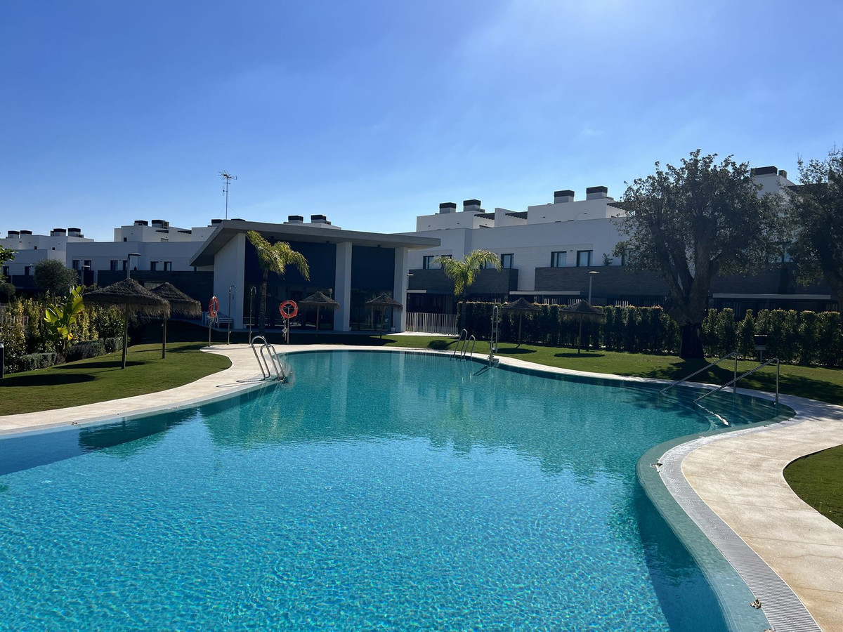 Se vende Pareada de 3 dormitorios en Costa Del Sol, Cadiz, España